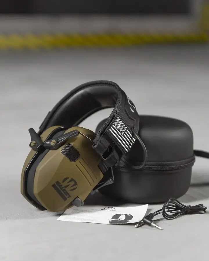 Активні Навушники